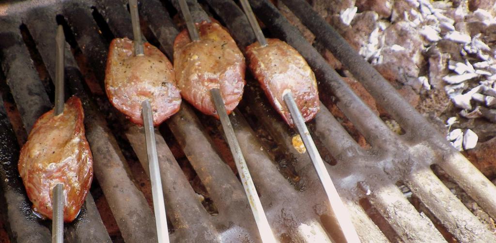 мясо утки на огне