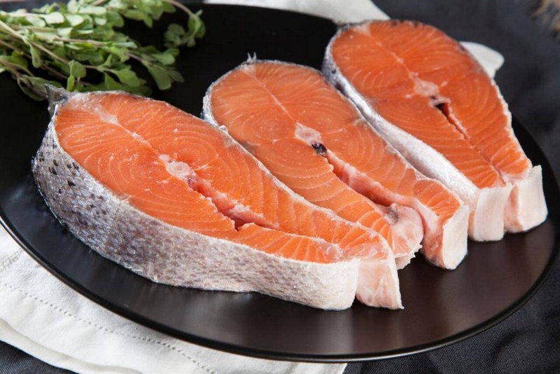 Чем мельче кусочки рыбы, тем меньше времени на приготовление